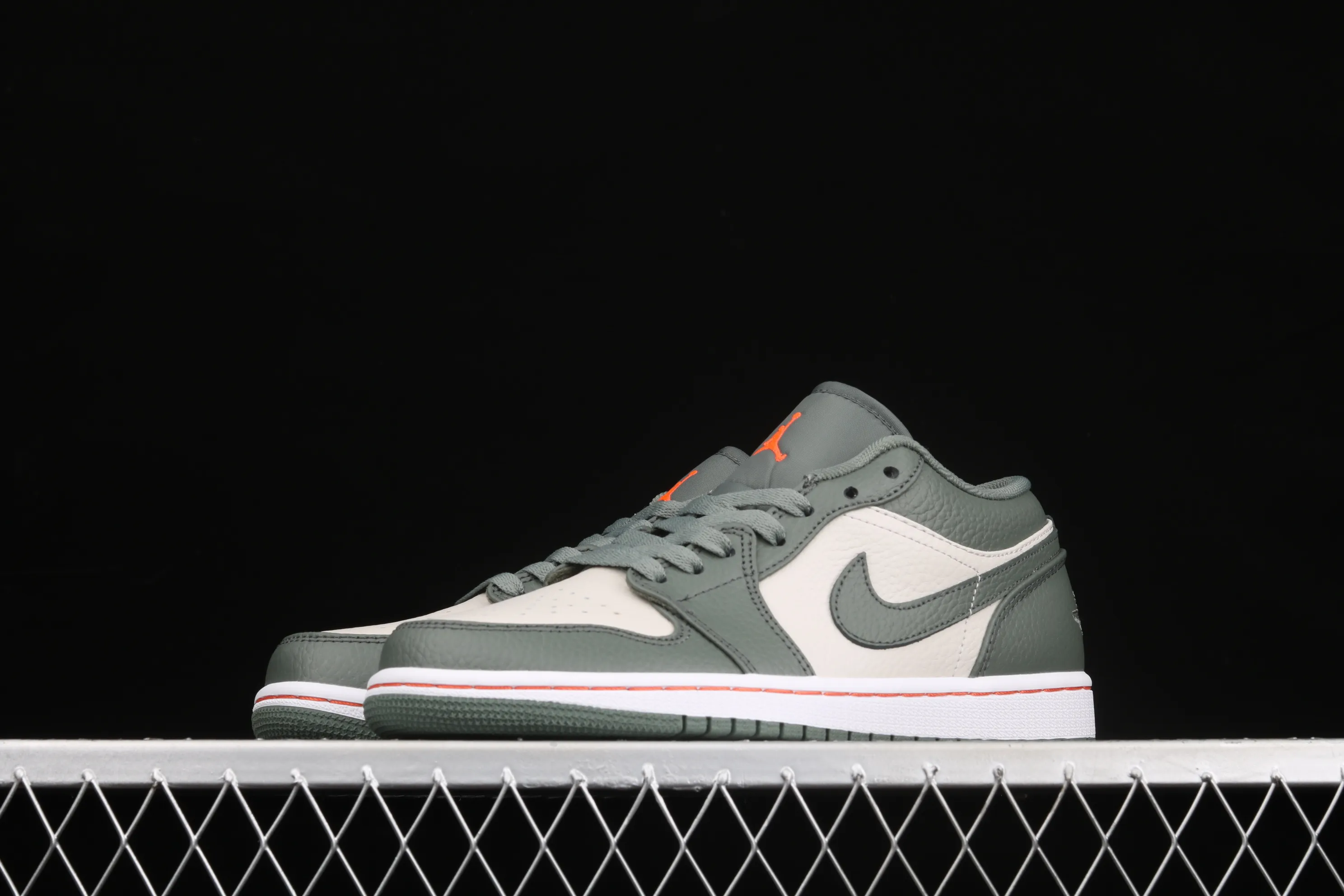 All categories Air Jordan Jordan series basketball shoes Air Jordan 1 Low Air Jordan 1 Low AJ1 Joe 1 low-top cultural and leisure sports sneakers 553558-121